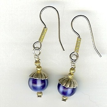 File:Acorn earrings m and e one.jpg