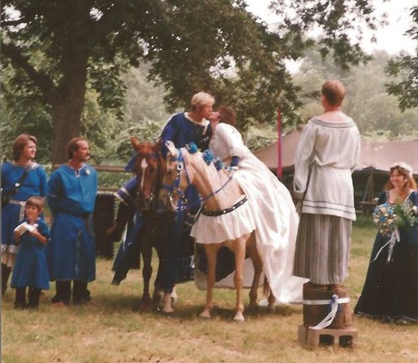File:Equestrian Wedding Photo by Eadwynne.jpg