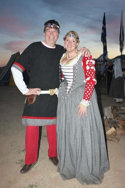 File:Grey and Red Sven and Cassandra.jpg