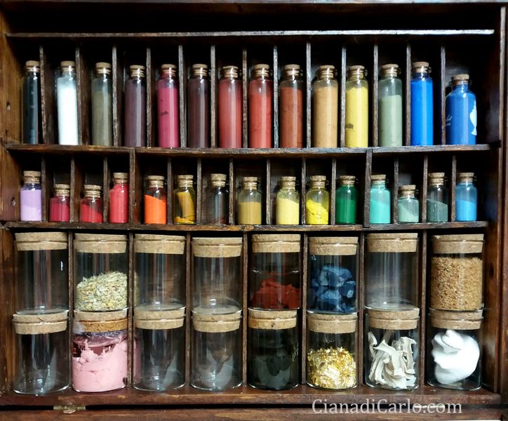 File:Pigment Cabinet.jpg