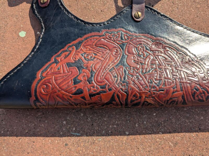 File:Tooled quiver side 2.jpg